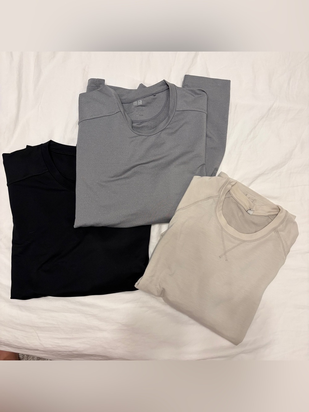 EUC UNIQLO Bundle of 3 HeatTech Longsleeve Tees M Black Grey Thick Fabric
